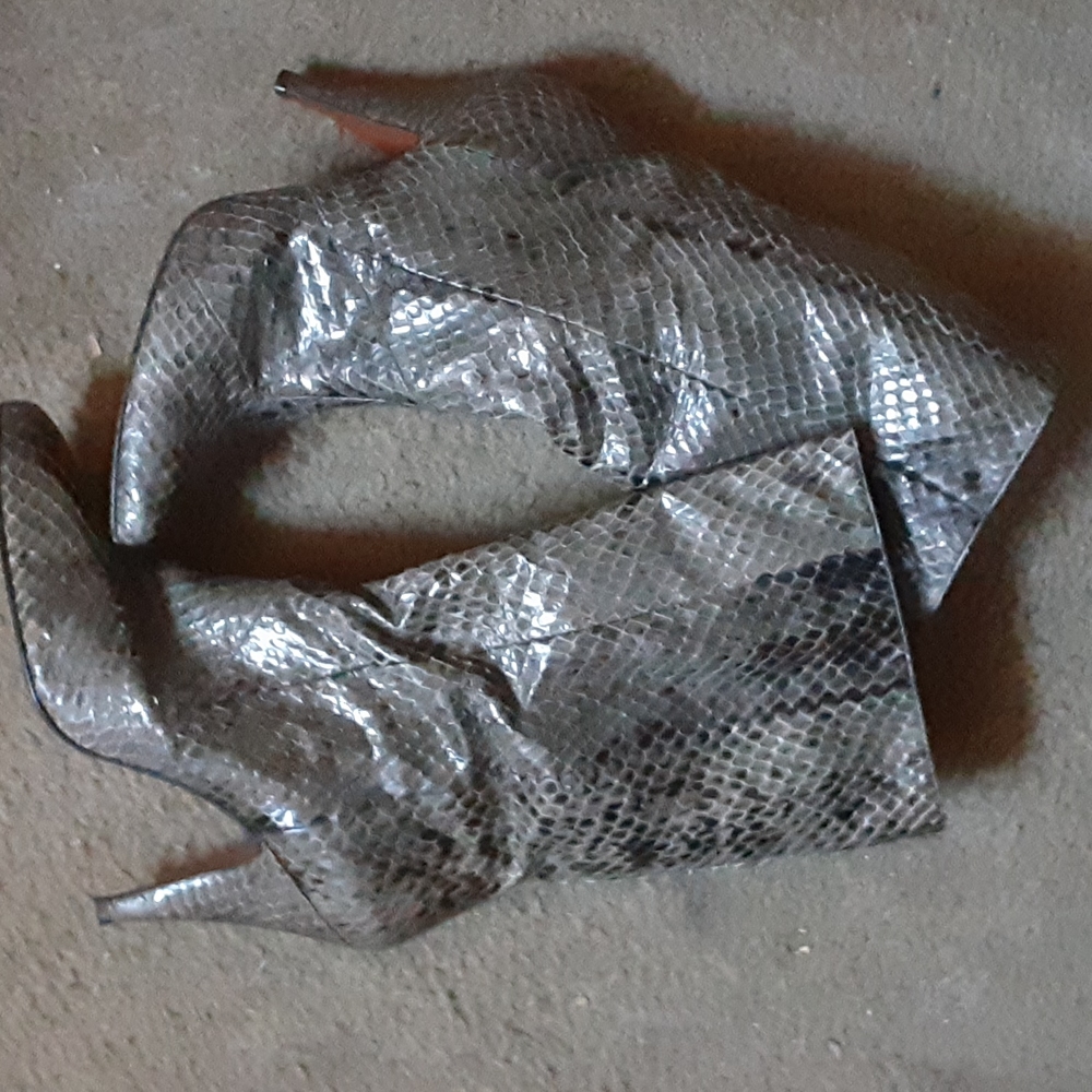 SUELA Cuero sz 38 snakeskin gray heeled boots 4 inch heels leather sole - Picture 4 of 4